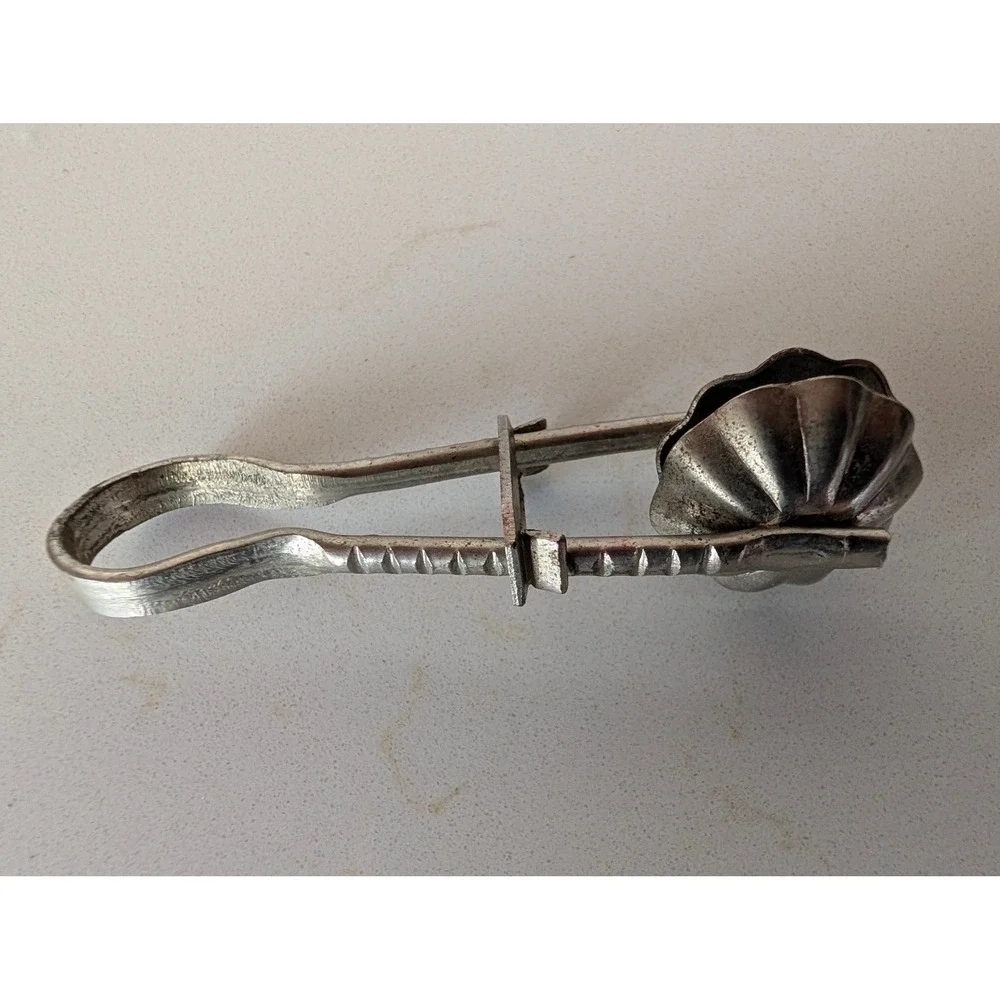 Vintage Silver Tone Seashell Butter Curler Tea Bag Squeezer Shell Mold Tool